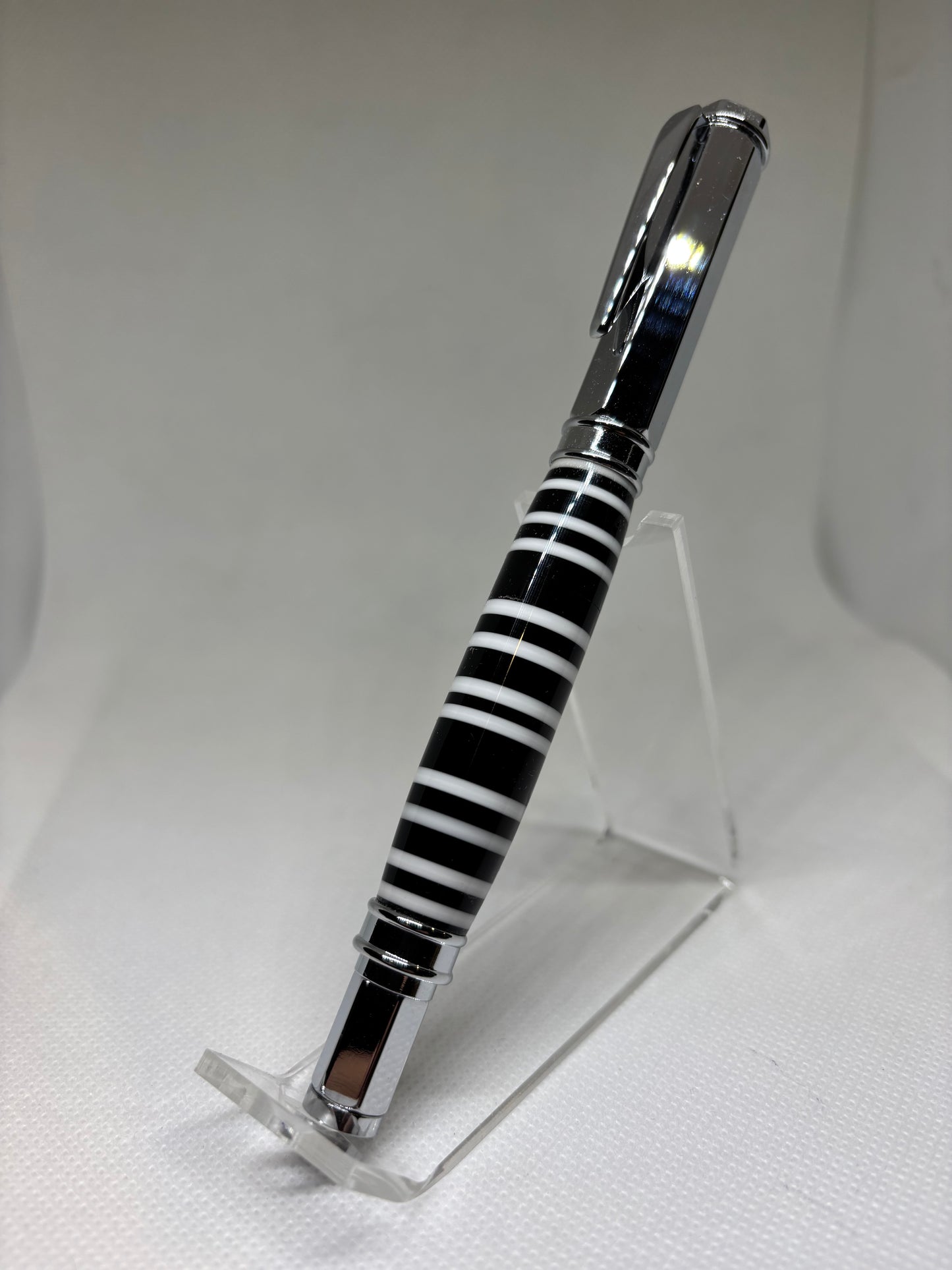 Magnetic Vertex Fountain Pen