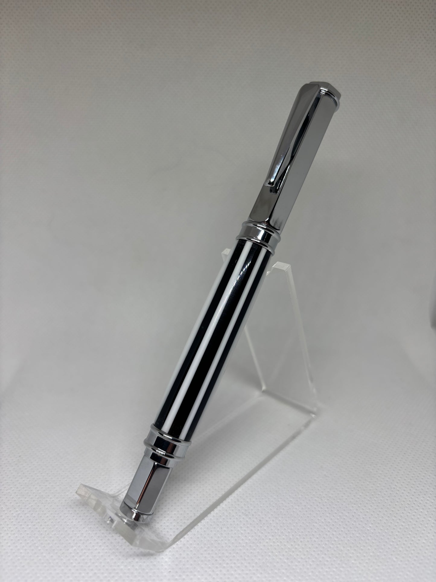Magnetic Vertex Fountain Pen