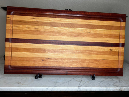 Edge-cut Cutting Board