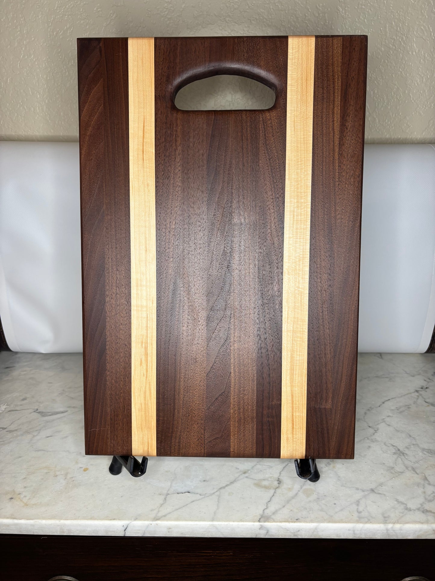 Edge-cut Cutting Board